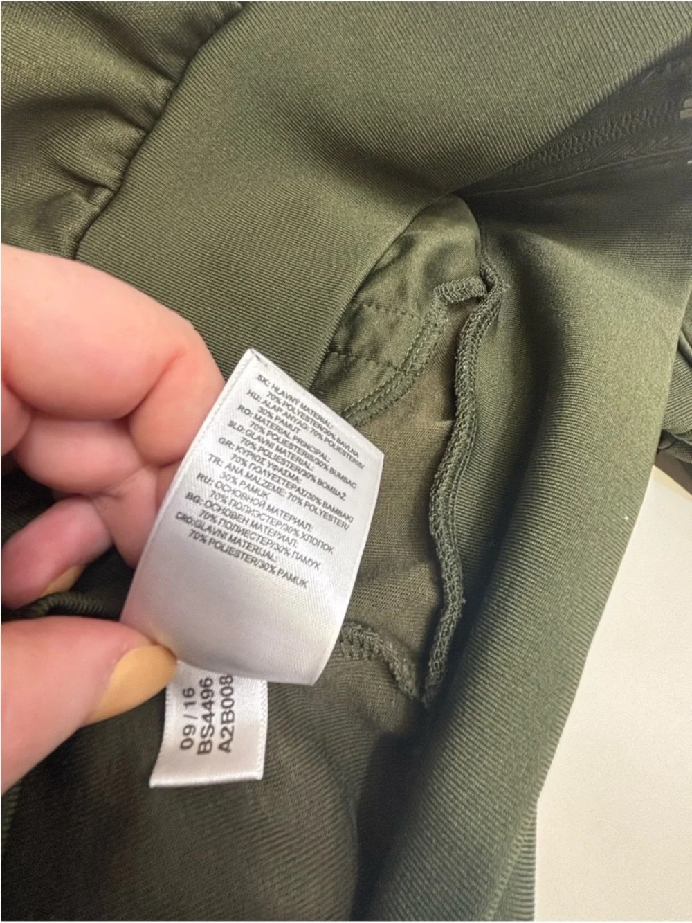 Authentic Adidas Originals
"Brand With 3 Stripes"Taped
Bomber Track Jacket - Picture 6 of 6
